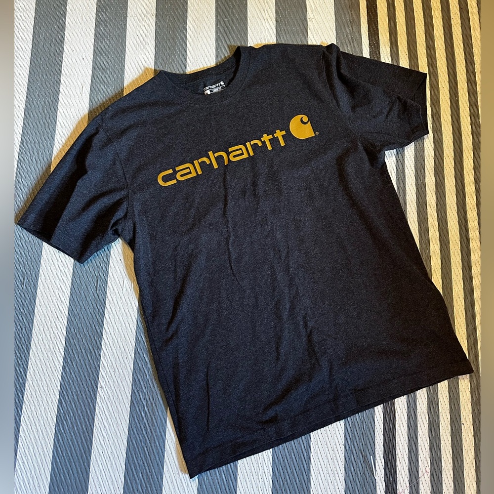 Men’s medium carhartt shirt